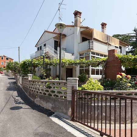 Apartmani Gamboc + Experience And Discounts Umag Exterior photo